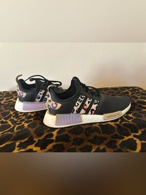 adidas gazelle silver green womens ADIDAS NMD R1 